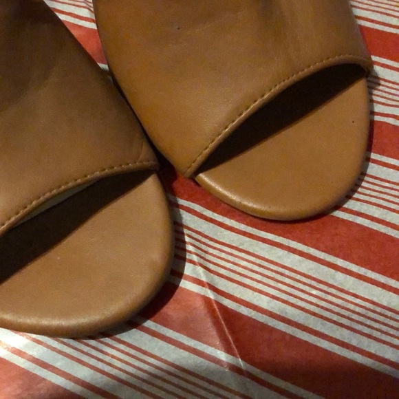Very good condition sandals 8.5 - Picture 6 of 7